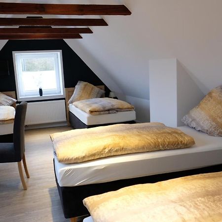 Schlafstuebchen Hotel Leer Bagian luar foto