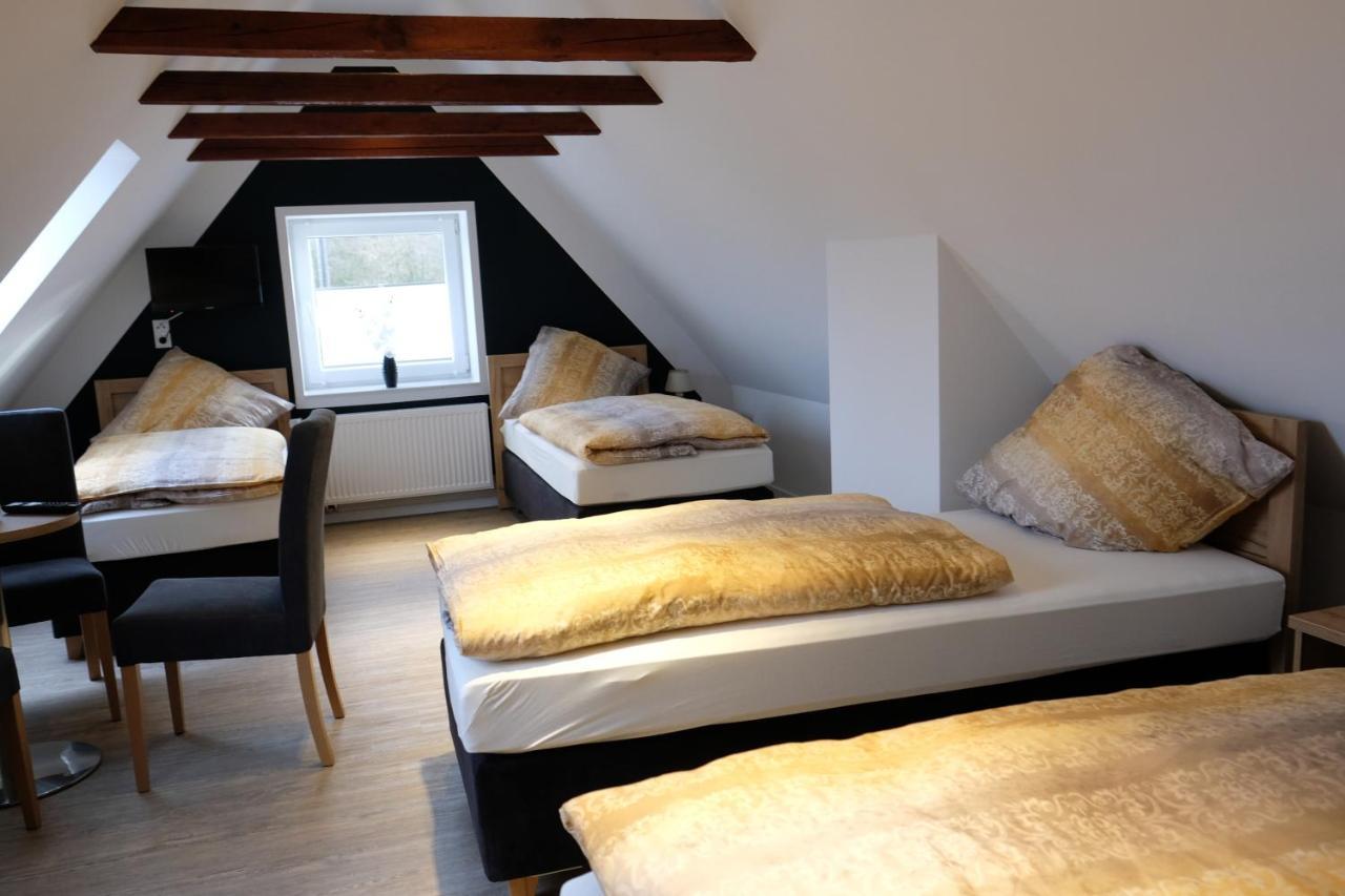 Schlafstuebchen Hotel Leer Bagian luar foto