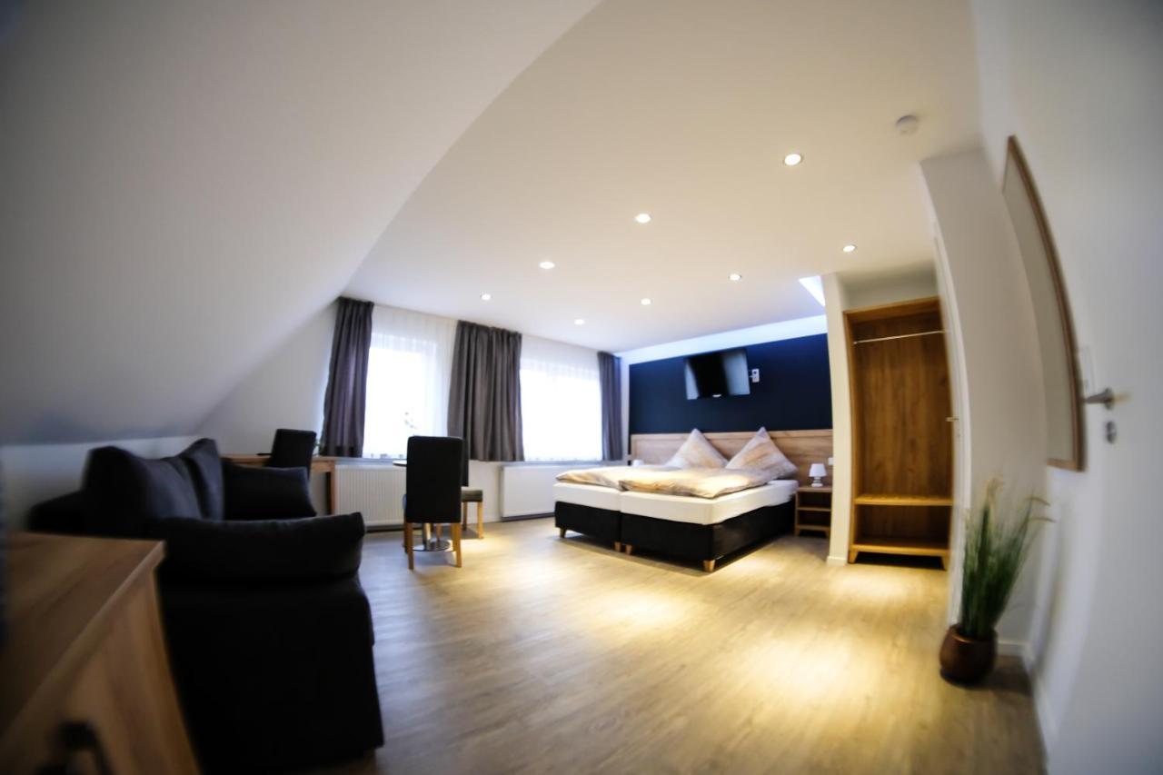 Schlafstuebchen Hotel Leer Bagian luar foto